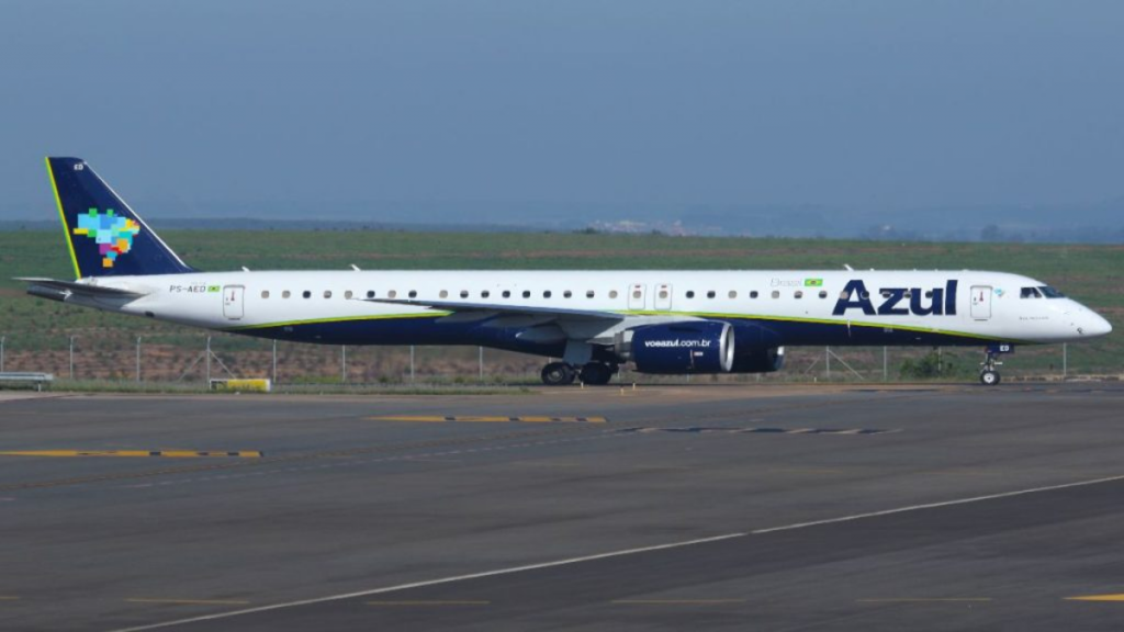 Aeroporto de Confins é fechado após avião fazer pouso de emergência