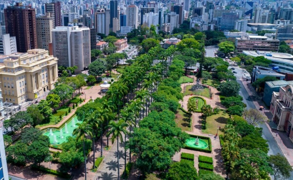 'UFMG nas Ruas' leva cultura, oficinas e jogos à Praça da Liberdade neste sábado