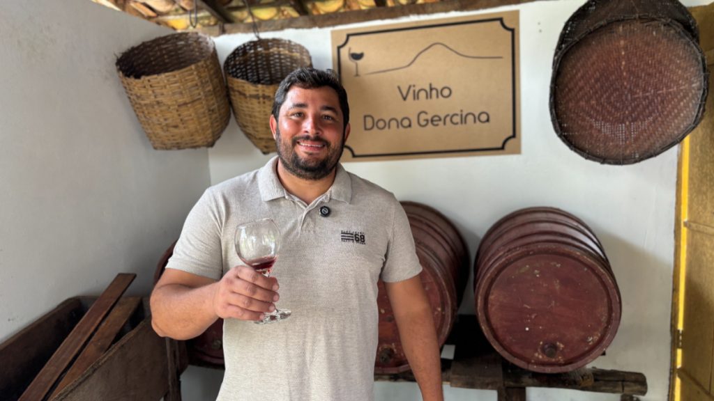Caio Ayres, produtor do vinho de jabuticaba Dona Gercina