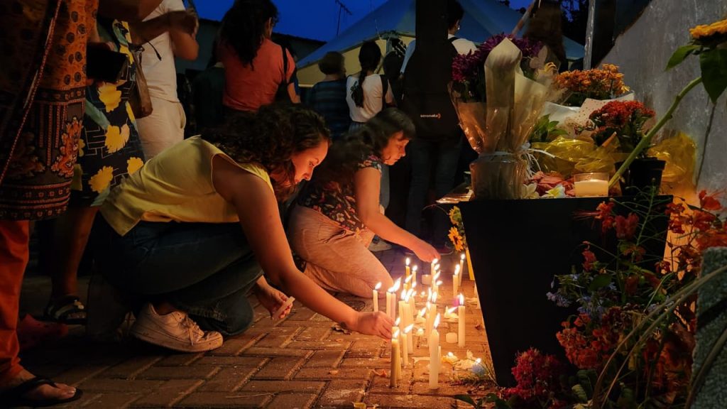 Fãs e amigos prestam homenagens a Lô Borges em Santa Tereza, onde nasceu o Clube da Esquina