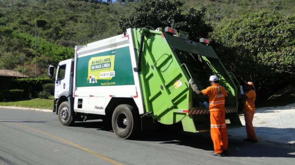 Paralisação de garis deixa cerca de 603 toneladas de lixo sem coleta em BH