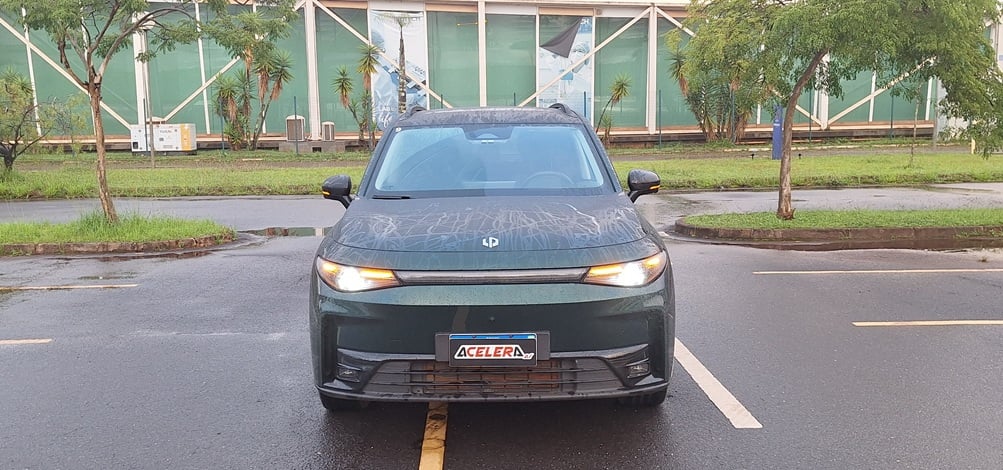 Leapmotor C10 REEV: elétrico na essência e híbrido na estratégia