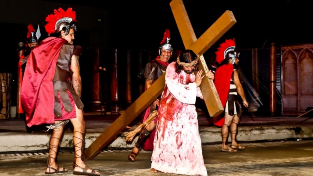 Encenação da Paixão de Cristo em Contagem