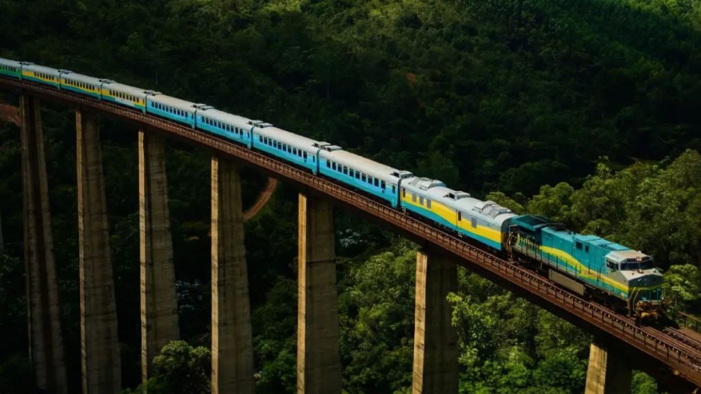 trem de passageiros vale