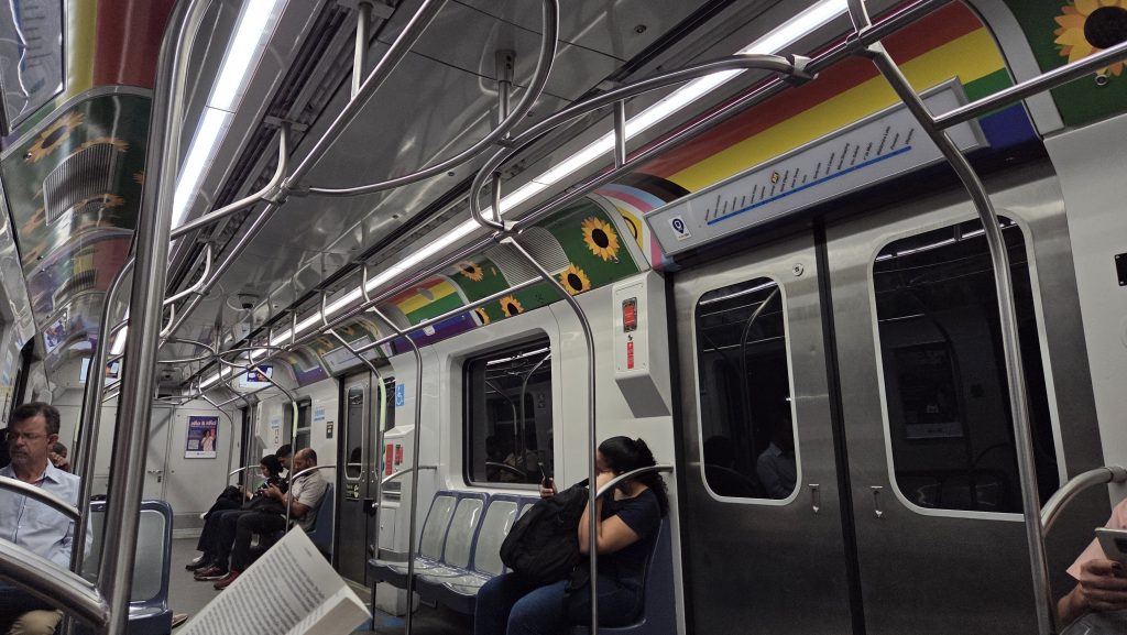 passageiros do metrô BH