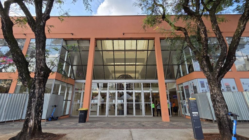 Centro de referência das juventudes BH 10 anos