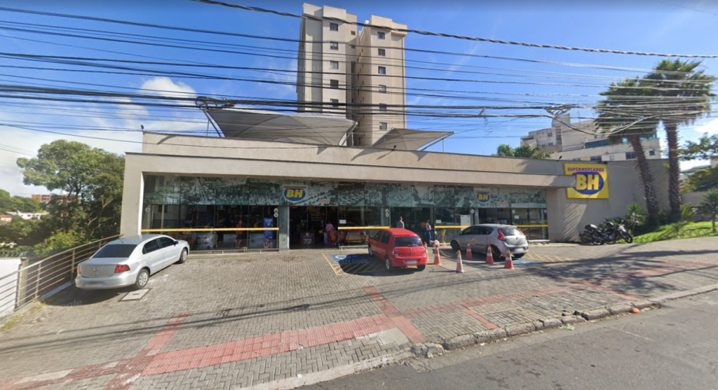 Loja do Supermercados BH foi arrombada pela gangue da marcha ré