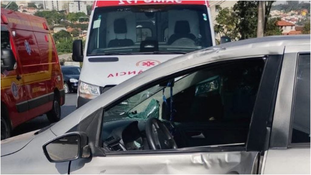 VÍDEO: Motociclista morre após batida com carro em Contagem