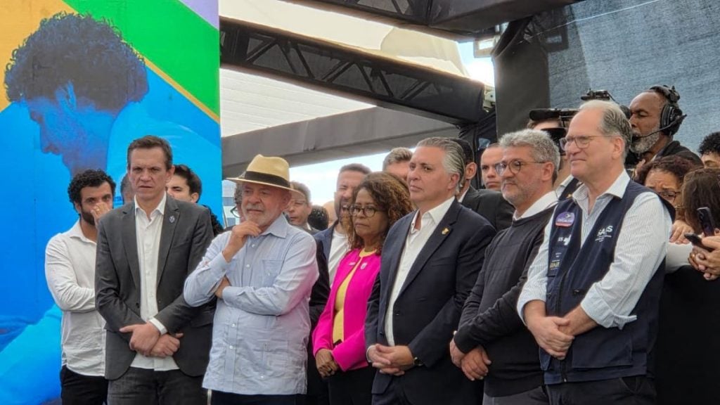 Presidente Lula em cerimônia no Hospital Luxemburgo