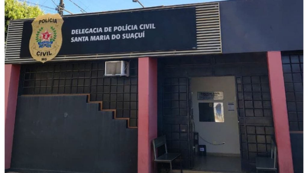 homem chuta mata cachorro Minas Gerais
