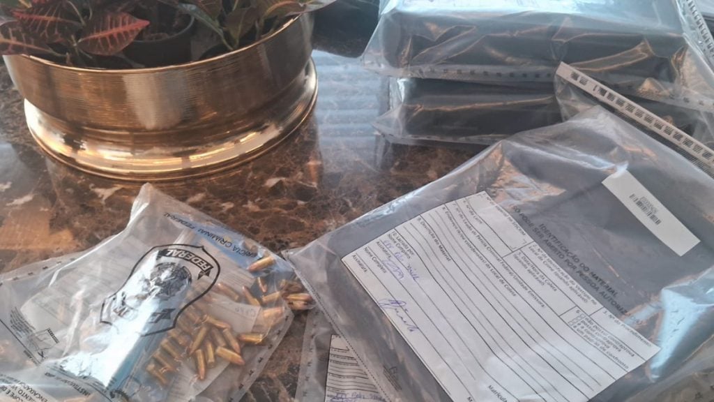PF apreende pistolas e munições em operação contra fraude no registro de armas de fogo em BH