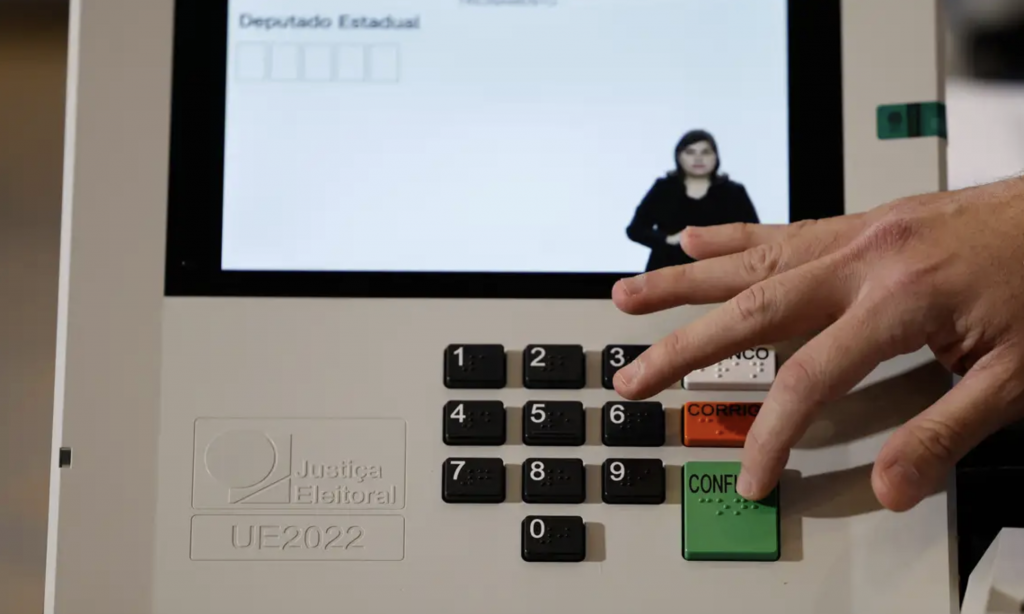Estão liberados carreatas, panfletagens e anúncios na internet