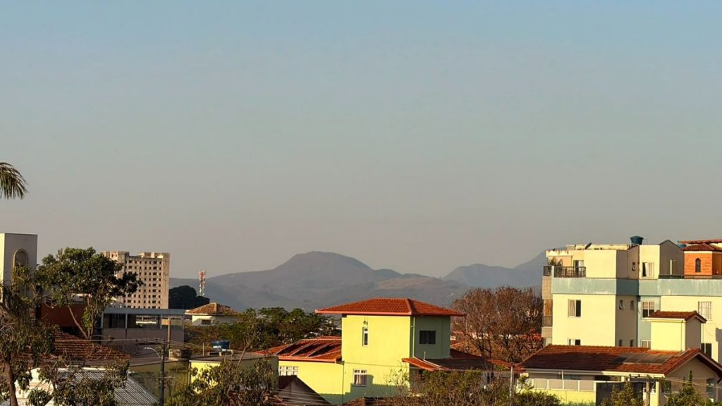 céu BH enfumaçado