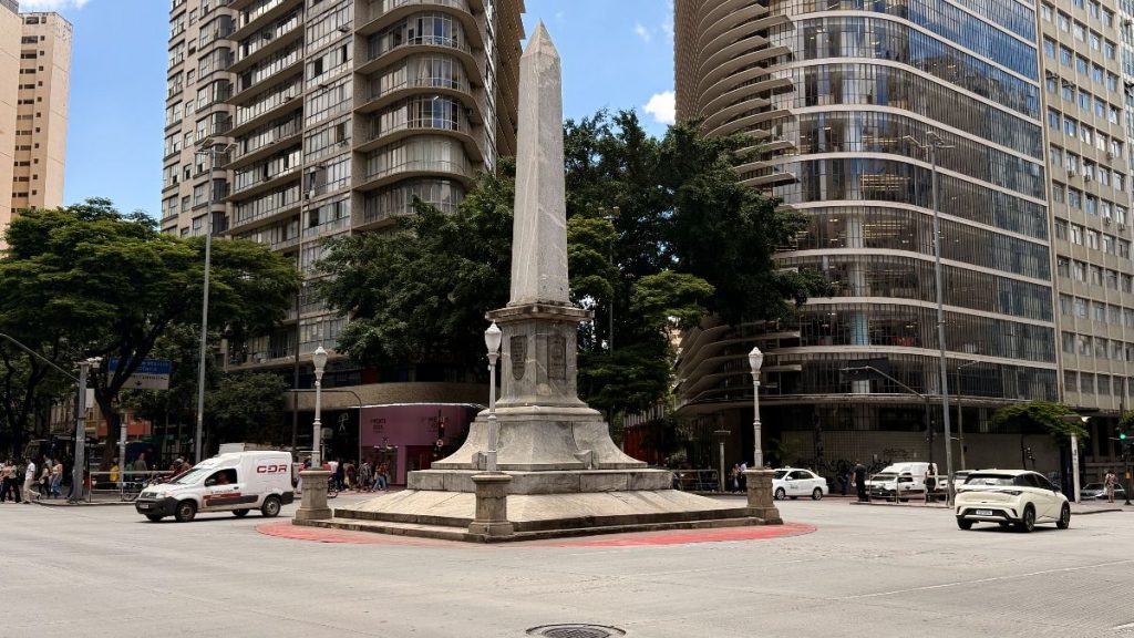 homem tenta vender filho praça sete bh