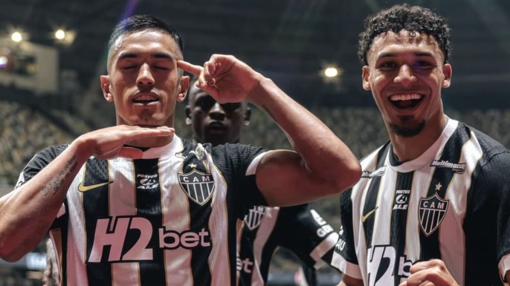 Cuello e Victor Hugo, jogadore do Galo