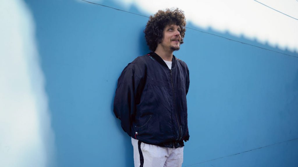 Chico Chico, indicado ao Grammy, se apresenta em BH no dia 7 de novembro