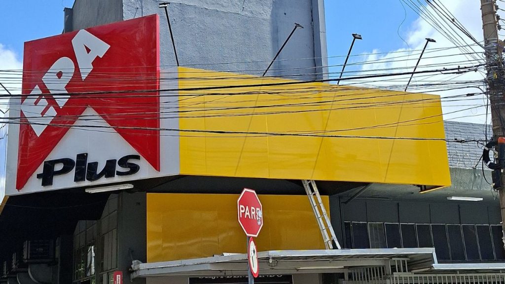 epa floresta placas amarelas do supermercados bh