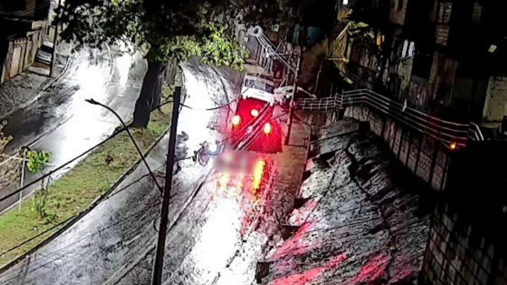 jovem morre atropelado ônibus moto bh