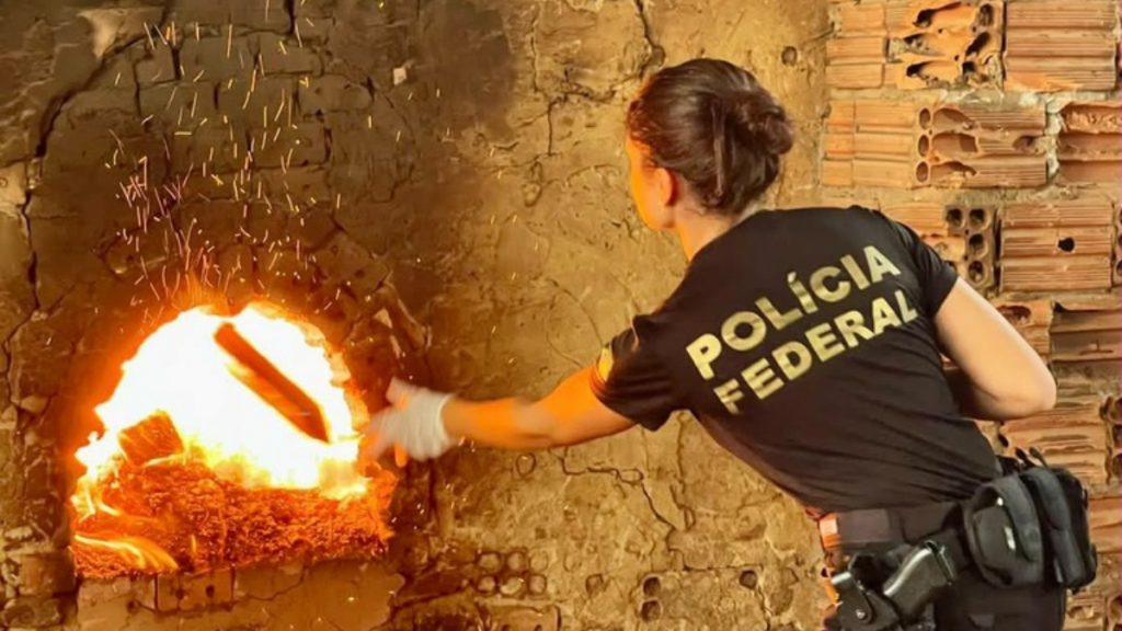 Cerca de 2,5 toneladas de drogas são incineradas em BH