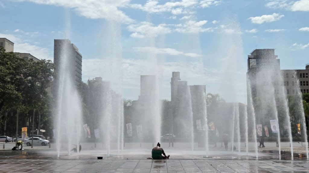 calor praça da estação bh