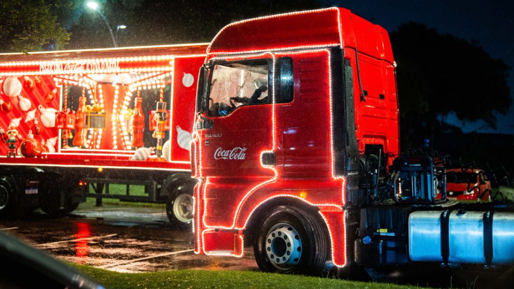 Caravana de Natal da Coca-Cola já tem data de passar por BH; veja quando e o horário