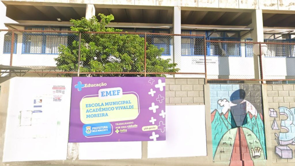 Homens pulam muro e invadem escola durante intervalo em BH