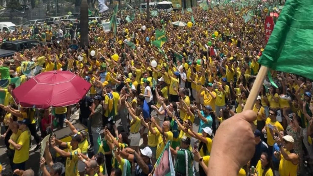 flavio bolsonaro ato liberdade bh