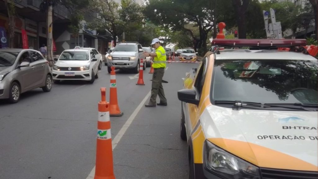 BH terá operações de trânsito próximo a cemitérios no Dia de Finados